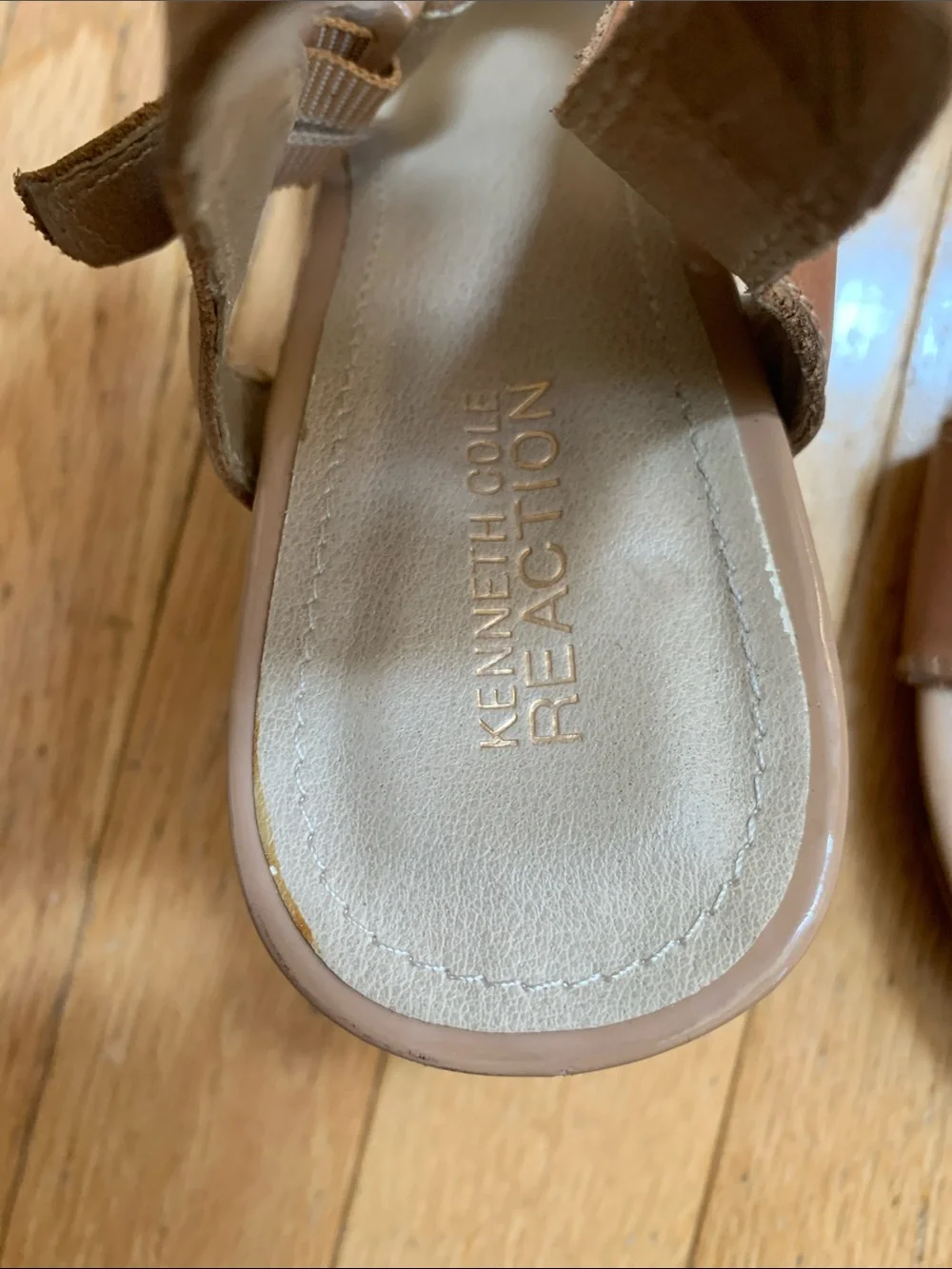 Kenneth Cole Reaction comfortable leather